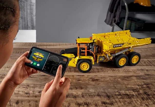 lego technic 42114 6x6 volvo articulated home 8 - لگو کامیون ولوو مفصلی (تکنیک) 42114 LEGO Volvo Articulated Hauler A60H