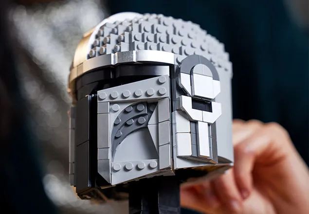 لگو کلاه خود مندلورین (جنگ ستارگان) 75328 LEGO The Mandalorian Helmet lego starwars Mandalorian Helmet h 75328 4 - لگو کلاه خود مندلورین (جنگ ستارگان) 75328 LEGO The Mandalorian Helmet