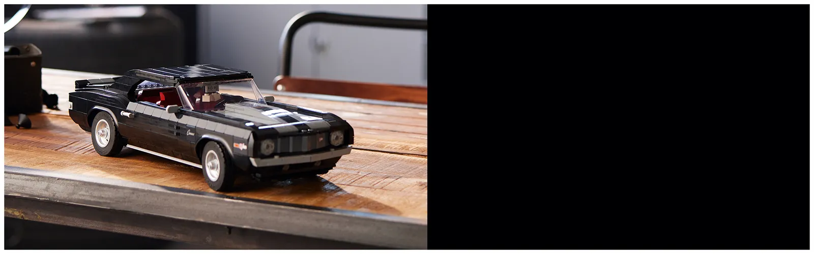 Lego Chevrolet Camaro Z28 h 10304 7 - لگو آیکونز شورلت کامارو LEGO Chevrolet Camaro Z28 10304