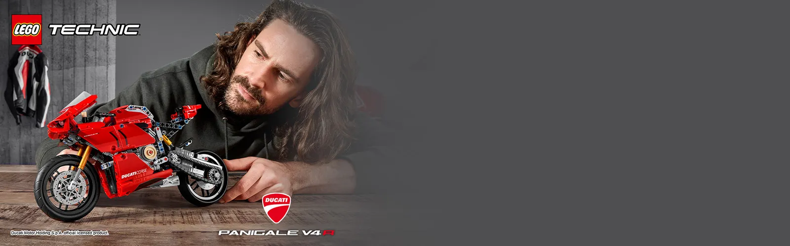 lego technic Ducati Panigale V4 R h 42107 1 - لگو تکنیک موتور دوکاتی پانیگال مدل Ducati Panigale v4 r 42107