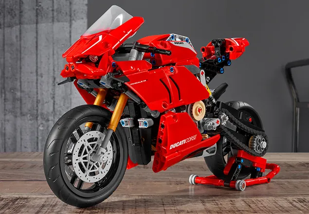 lego technic Ducati Panigale V4 R h 42107 4 - لگو تکنیک موتور دوکاتی پانیگال مدل Ducati Panigale v4 r 42107