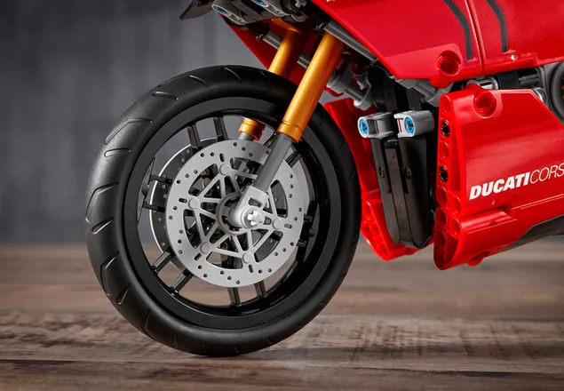 lego technic Ducati Panigale V4 R h 42107 6 - لگو تکنیک موتور دوکاتی پانیگال مدل Ducati Panigale v4 r 42107